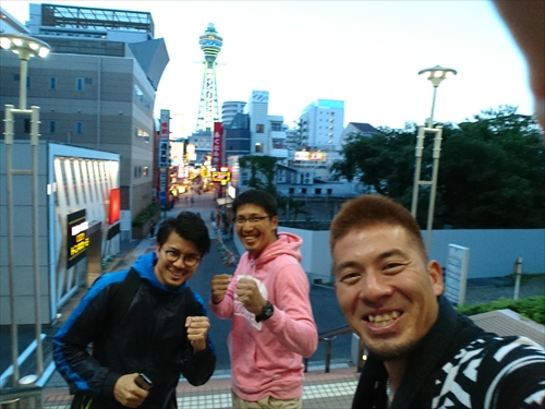 22���E�V���E�̋��J�c�ō��I